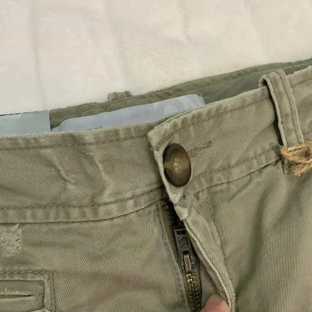 Women’s Old Navy Distressed Khaki Skirt Size 0 NEW WITH TAGS - Picture 5 of 8